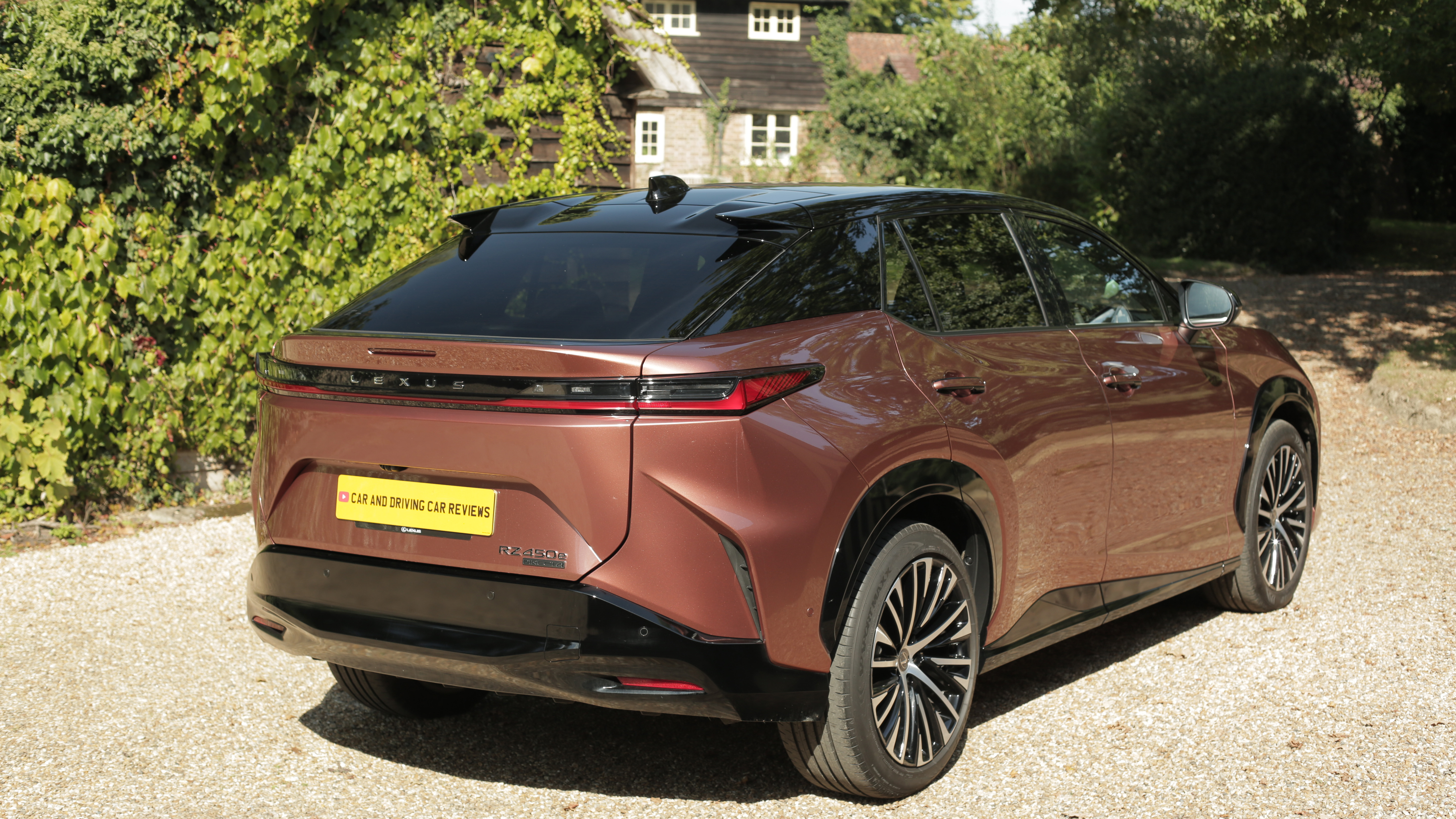 LEXUS RZ ELECTRIC ESTATE 500e 280kW Premium+ 77 kWh 5dr Auto [20"/BiTone]
